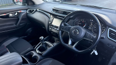 Nissan Qashqai 1.3 DiG-T Acenta Premium 5dr Petrol Hatchback